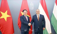 Dorong Hubungan Kemitraan Komprehensif Viet Nam-Hongaria dan Perdalam Hubungan Kemitraan Strategis Viet Nam-Inggris