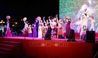 Pameran “Ruang Pusaka Budaya Viet Nam”