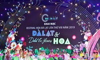 ໄຂ Festival ດອກໄມ້ດ່າລາດຄັ້ງທີ 8