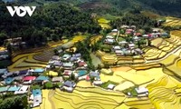 ຄວາມປິຕິຊົມຊື່ນໃນເຮືອນຫລັງໃຫມ່ຂອງບັນດາຄອບຄົວທຸກຍາກຢູ່ເມືອງຊາຍແດນ ຊີນໂຮ່ ແຂວງ ລາຍເຈົາ