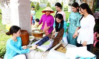 ການ​ທ່ອງ​ທ່ຽວ “​ລົງ​ຕົວ​ຈິງ​ສີ​ຂຽວ - ຕ້ອນ​ຮັບ​ລະ​ດູ​ຮ້ອນ​ທີ່​ມີ​ຄວາມ​ຈັບ​ໃຈ​ຢ່າງ​ແທ້​ຈິງ” ຢູ່ ເກີ່ນ​ເທີ