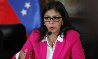 Gobierno venezolano se reúne con líder opositor