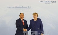 Premier vietnamita aboga por afianzar la cooperación con Alemania