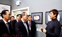 Entidades vietnamitas aprenden experiencias de emprendimiento de sus connacionales en ultramar