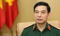 Delegación militar de alto nivel de Vietnam visita Singapur