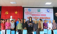 Dirigentes vietnamitas continúan actividades sociales en ocasión del Tet