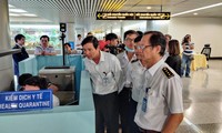 Premier vietnamita instruye lucha contra el coronavirus 