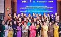 Intensifican empoderamiento de la mujer por el desarrollo sostenible de la economía vietnamita