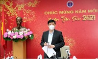 Localidades vietnamitas realizan pruebas médicas a gran escala para detectar casos positivos del nuevo coronavirus