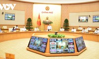 Premier vietnamita se reúne con las 63 ciudades y provincias para controlar el covid-19