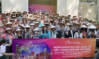 Ciudad Ho Chi Minh recibe hoy a 130 turistas extranjeros