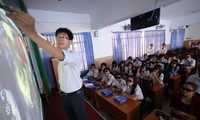 ホーチミン市の中学校、3D授業を導入