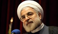 イラン新大統領の就任宣誓
