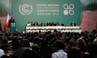 先進国と途上国の対立が続くCOP19