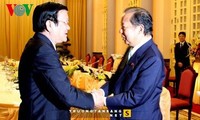 サン国家主席、二階会長と会見