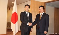 日本外相、まもなく来越