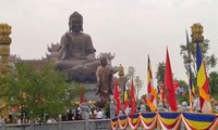ナムディン省、東南アジア最大の釈迦像除幕式開催