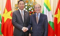 フン国会議長、ミャンマー下院議長と会談