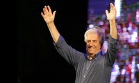 ウルグアイ大統領選 バスケス前大統領勝利