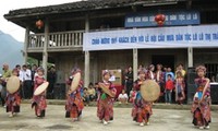  ロロ族の雨乞い祭り