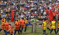 ベトナムの綱引きを世界遺産登録