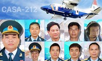 CASA212型機の乗組員9人の葬儀