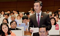 国会　公共投資と国家機関の効果向上を討議