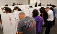 アメリカ大統領選、歴史的瞬間を迎える