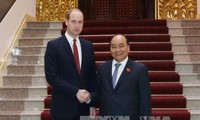 フック首相、ウィリアム王子と会見