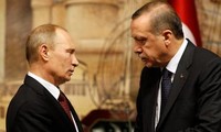 露大統領、トルコ大統領と電話会談