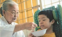 仁愛の心を持つ医師タ・ティ・チュンさんたち