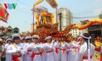 村の春祭り