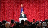 オランド仏大統領、アジア地域の旧正月を祝う