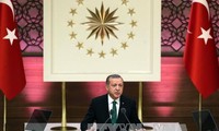 トルコ軍とシリア反体制派、IS拠点アルバブに進攻