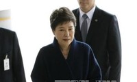 韓国検察「朴前大統領、誠実に答えている」