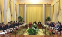 クアン国家主席、イラン商工会議所会頭と会見