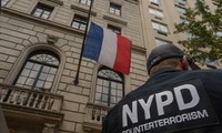 米NYのフランス総領事館近くに不審車両、数十人が一時退避