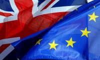 Half of British voters support referendum on Brexit deal