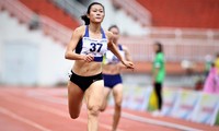 ベトナムの女子陸上選手レ・トウ・チンさん