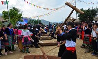 モン族のお餅「バインゼイ」