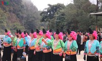 少数民族の人々への支援活動