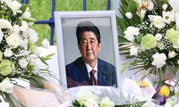 フック国家主席、日本の安倍元首相の国葬に参列