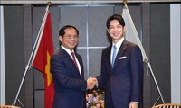 ベトナム外相 北海道の知事と会見