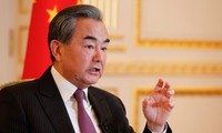 中国はイランの主権・安全防衛を支持、王外相が電話会談で伝達