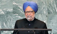 インドのシン前首相が死去、９２歳　医療機関が発表