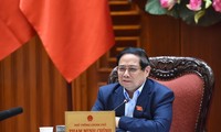 チン首相 地方への権限配分・委譲決定案の策定を要請