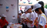 Ha Noi menyambut Bulan aksi nasional tentang pencegahan dan penanggulangan HIV