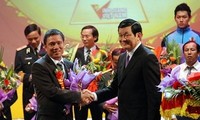 Presiden VN Truong Tan Sang  menghadiri  program ke-9  "Jayalah Vietnam"