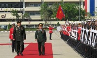 Memperkuat kerjasama antara  tentara dua negara Vietnam-Thailand