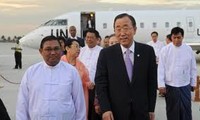 Sekjen PBB Ban Ki-moon  berkunjung di Myanmar